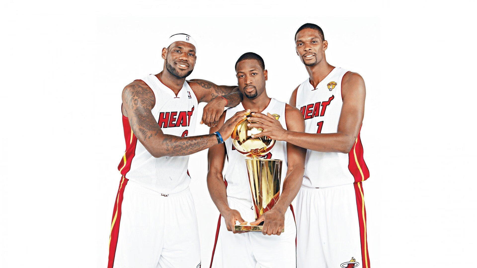 穆雷在湖人比赛中战术调整，比分优势明显引发热议！